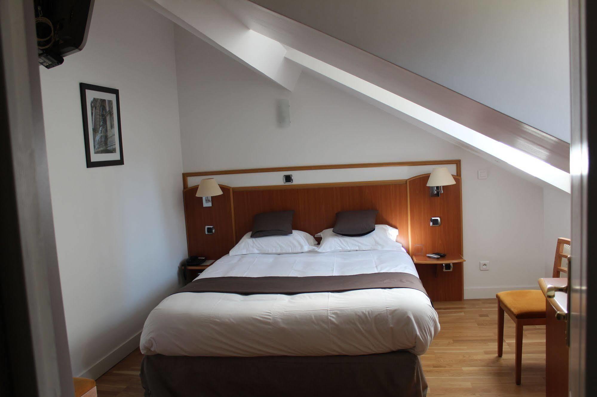 Hotel Metropolitain Paris Luaran gambar